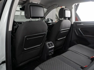 Внедорожник Volkswagen Tiguan 2018 года, 2319000 рублей, Тюмень