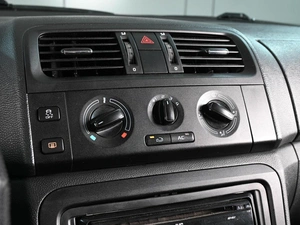 Хетчбэк Skoda Fabia 2011 года, 779000 рублей, Ростов-на-Дону