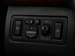Седан Toyota Avensis 2006 года, 799000 рублей, Тюмень