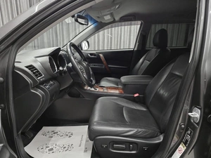 Внедорожник Toyota Highlander 2011 года, 2059000 рублей, Красноярск