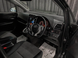 Хетчбэк Toyota Ractis 2014 года, 820000 рублей, Красноярск