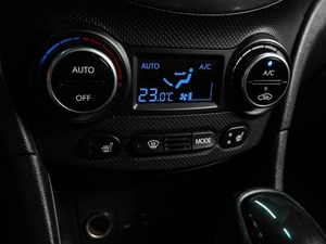 Хетчбэк Hyundai Solaris 2014 года, 949000 рублей, Воронеж