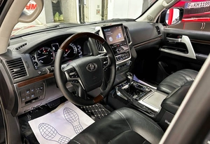 Внедорожник Toyota Land Cruiser 2016 года, 5887000 рублей, Красноярск
