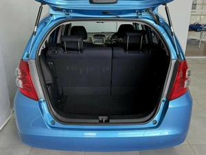 Хетчбэк Honda Fit 2010 года, 795000 рублей, Красноярск