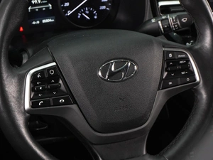 Седан Hyundai Solaris 2021 года, 1699000 рублей, Воронеж