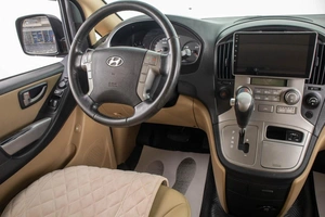 Минивэн Hyundai Grand Starex 2011 года, 1739000 рублей, Барнаул