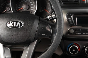 Седан Kia Rio 2014 года, 849000 рублей, Тюмень