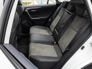 Внедорожник Toyota RAV4 2025 года, 4120000 рублей, Краснодар