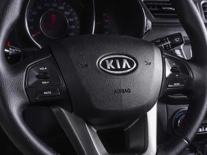 Седан Kia Rio 2012 года, 880000 рублей, Ростов-на-Дону