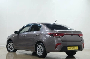 Седан Kia Rio 2019 года, 1379000 рублей, Новокузнецк