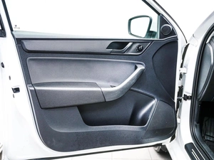 Лифтбек Skoda Rapid 2015 года, 730000 рублей, Красноярск