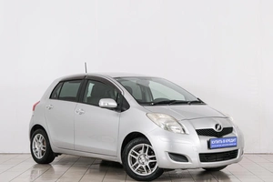 Хетчбэк Toyota Vitz 2010 года, 739000 рублей, Красноярск