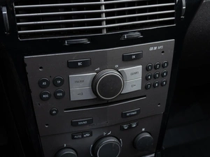 Хетчбэк Opel Astra GTC 2006 года, 425000 рублей, Краснодар