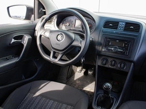 Седан Volkswagen Polo 2018 года, 829000 рублей, Петрозаводск