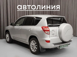 Внедорожник Toyota RAV4 2012 года, 1425000 рублей, Красноярск