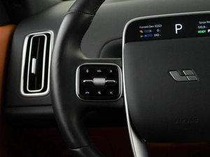 Внедорожник Li Auto L9 2024 года, 6938888 рублей, Москва