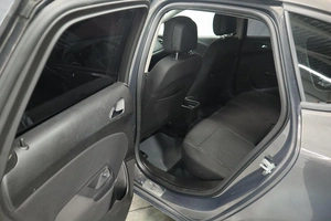 Седан Opel Astra 2013 года, 1030000 рублей, Курск