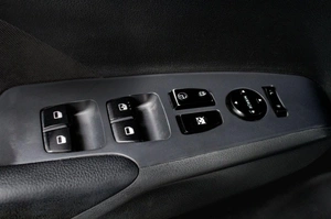 Седан Hyundai Solaris 2019 года, 989000 рублей, Сургут