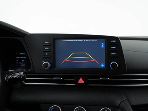 Седан Hyundai Elantra 2021 года, 1927077 рублей, Москва