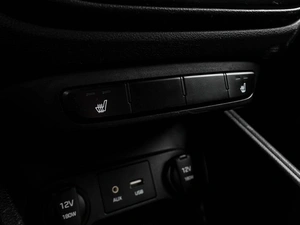 Седан Hyundai Solaris 2018 года, 870000 рублей, Волгоград