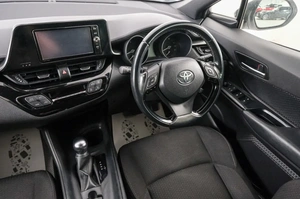 Внедорожник Toyota C-HR 2018 года, 1949000 рублей, Красноярск