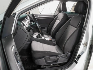Хетчбэк Volkswagen Golf 2013 года, 1389000 рублей, Воронеж