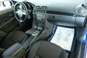 Хетчбэк Mazda 3 2008 года, 569000 рублей, Омск