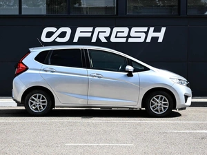 Хетчбэк Honda Fit 2016 года, 1229000 рублей, Кирилловка