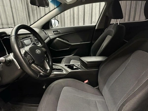 Седан Kia Optima 2012 года, 1049000 рублей, Красноярск