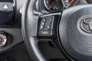 Хетчбэк Toyota Vitz 2019 года, 1489000 рублей, Барнаул