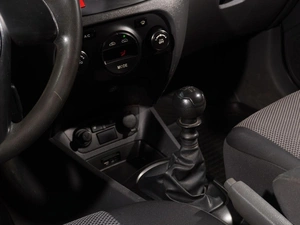 Хетчбэк Kia Rio 2009 года, 544555 рублей, Тверь