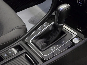 Универсал Volkswagen Golf 2015 года, 1249000 рублей, Красноярск