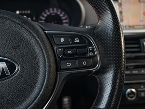 Седан Kia Optima 2017 года, 2040000 рублей, Краснодар