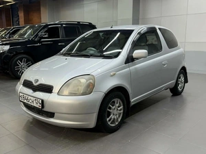 Хетчбэк Toyota Vitz 2001 года, 347000 рублей, Красноярск