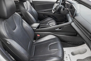 Седан Hyundai Elantra 2021 года, 1649000 рублей, Барнаул