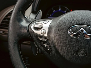 Внедорожник Infiniti QX70 2014 года, 1680000 рублей, Краснодар