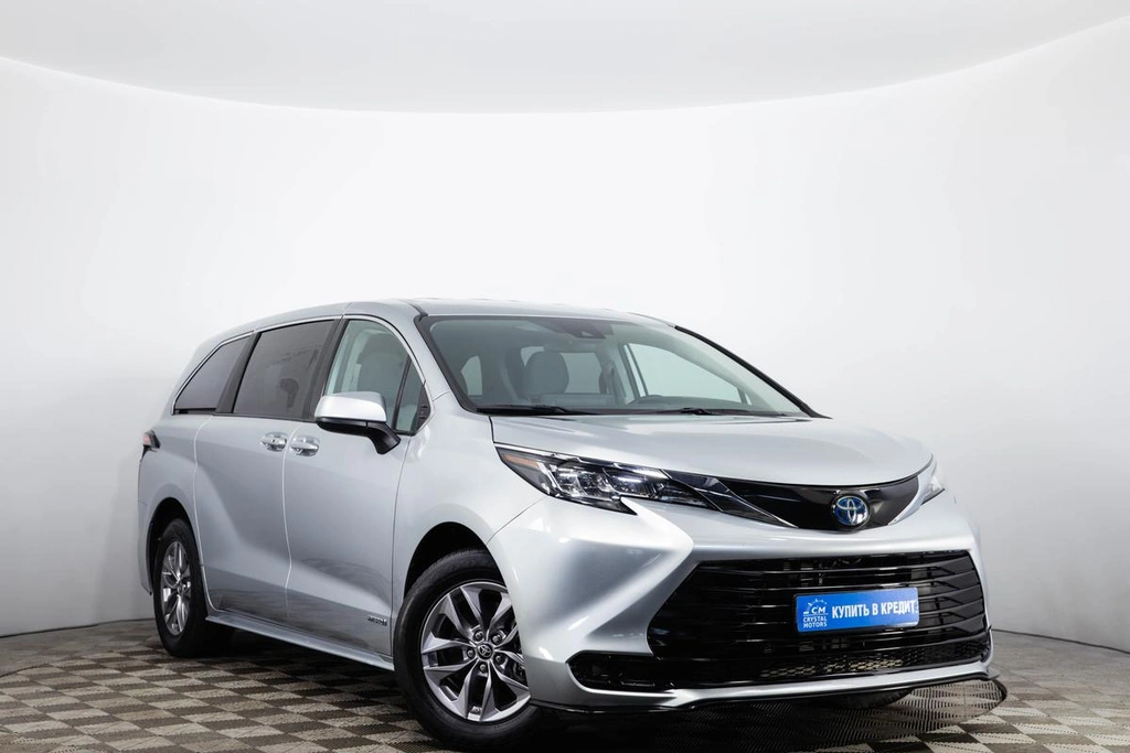 Минивэн Toyota Sienna 2021 года, 4299000 рублей, Пермь