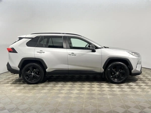 Внедорожник Toyota RAV4 2020 года, 2439900 рублей, Казань