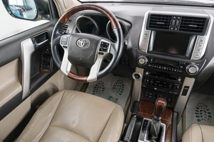 Внедорожник Toyota Land Cruiser Prado 2010 года, 3299000 рублей, Красноярск