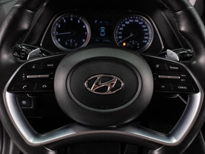 Седан Hyundai Sonata 2021 года, 2400000 рублей, Тюмень