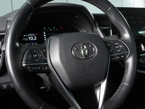 Седан Toyota Camry 2022 года, 3099000 рублей, Красный Пахарь