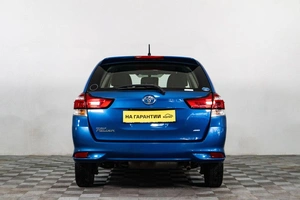 Универсал Toyota Corolla Fielder 2016 года, 1339000 рублей, Сургут