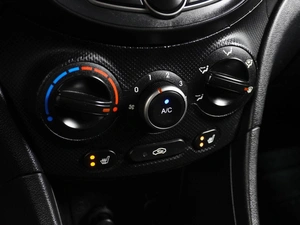 Седан Hyundai Solaris 2015 года, 999000 рублей, Воронеж