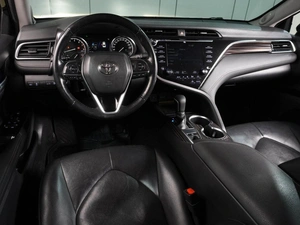 Седан Toyota Camry 2018 года, 2349000 рублей, Воронеж