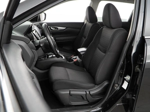 Внедорожник Nissan X-Trail 2018 года, 2348055 рублей, Москва