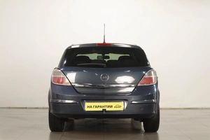 Хетчбэк Opel Astra 2007 года, 439000 рублей, Челябинск