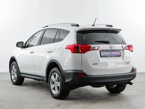 Внедорожник Toyota RAV4 2013 года, 1997444 рублей, Москва
