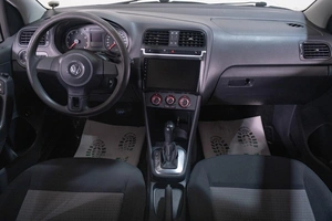 Седан Volkswagen Polo 2012 года, 759000 рублей, Томск