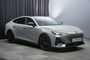 Лифтбек Changan UNI-V 2023 года, 2350000 рублей, Красноярск