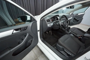 Седан Volkswagen Jetta 2017 года, 1197000 рублей, Красноярск